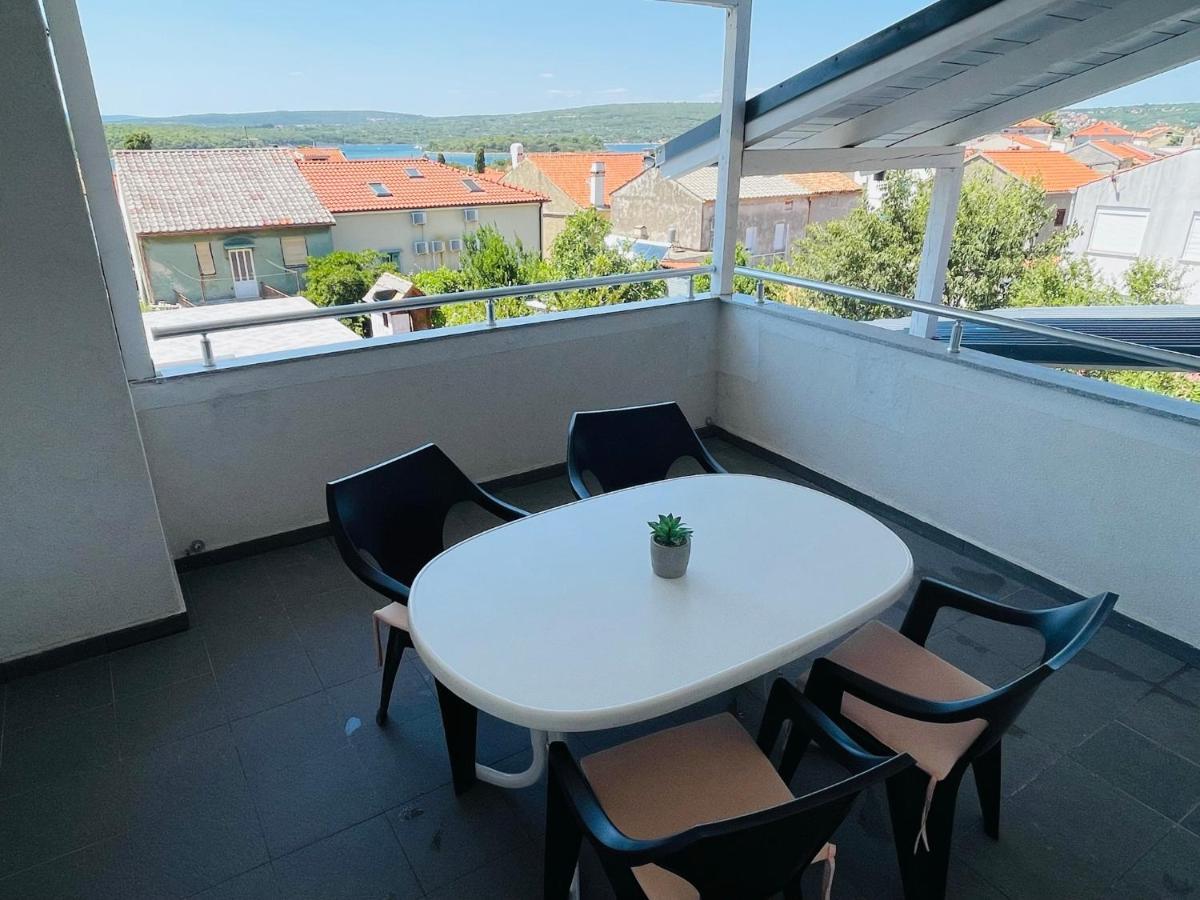 Apartamento Beauty Living Jasmina Punat Exterior foto